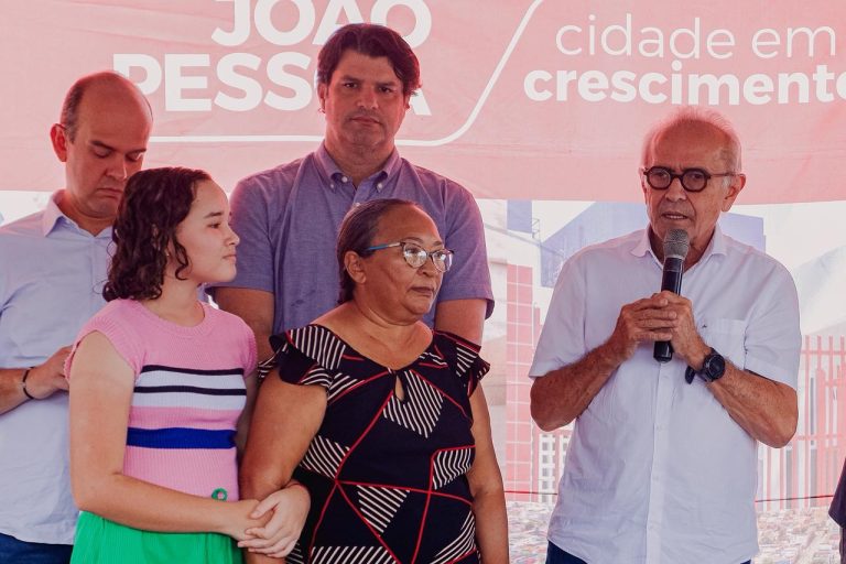 Cícero Lucena celebra mais de 700 famílias beneficiadas com Compra Assistida e Cuidar do Lar