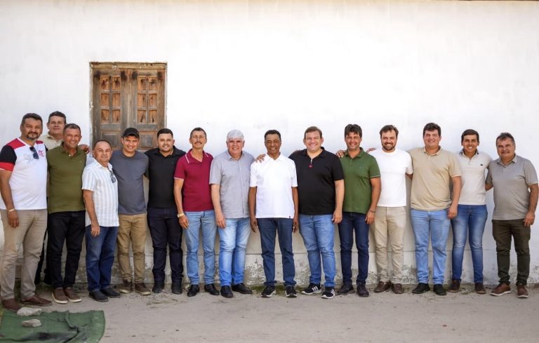 Encontro entre prefeito e o deputado Damião Feliciano fortalece planejamento administrativo em Itabaiana