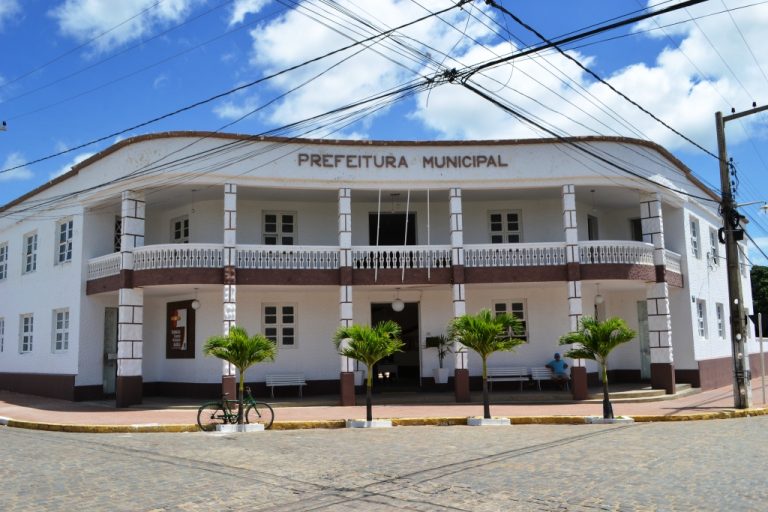 Prefeitura de Monteiro homologa concurso público