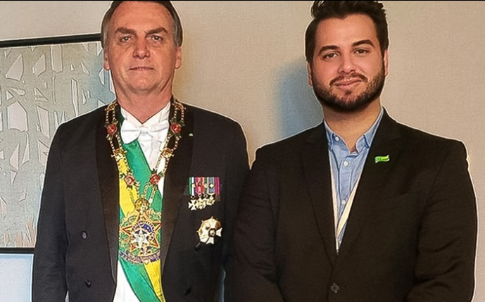 PF prende Filipe Martins, ex-assessor de Bolsonaro, por ordem de Alexandre de Moraes