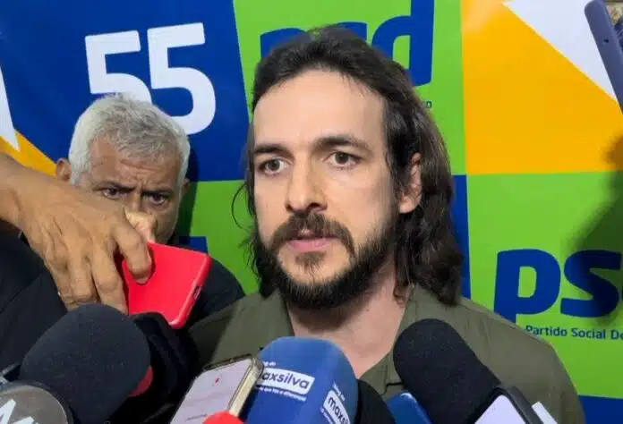 Pedro nega evento, mas sinaliza possibilidade de apoio a Cícero para governador