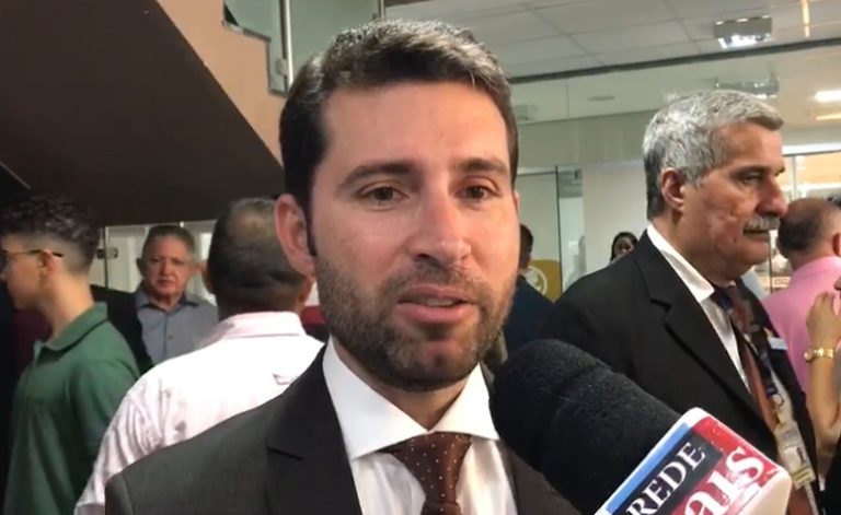 Deputado caririzeiro Michel Henrique admite insatisfação com governo e pede reavaliação de alianças