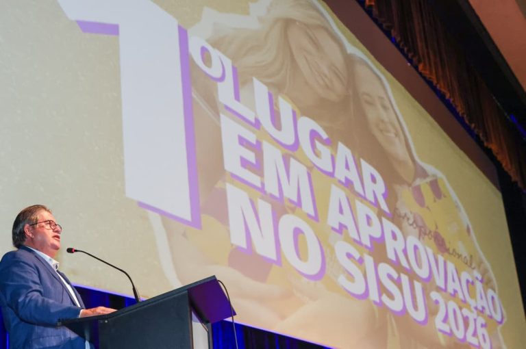 João Azevêdo abre Ano Letivo e anuncia Escolas Cívico-militares e Escola do Corpo de Bombeiros