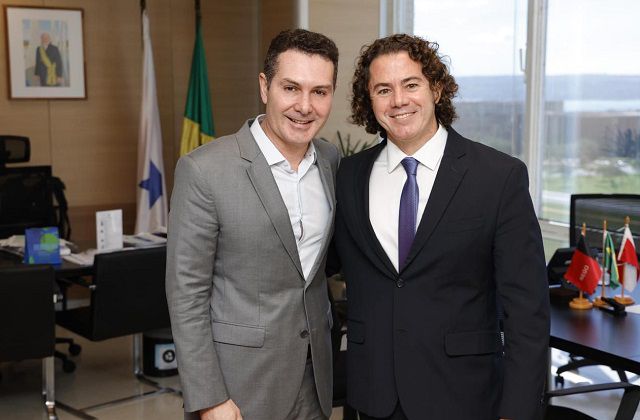 Ministro Jader Filho confirma a Veneziano liberação do VLT em Campina Grande