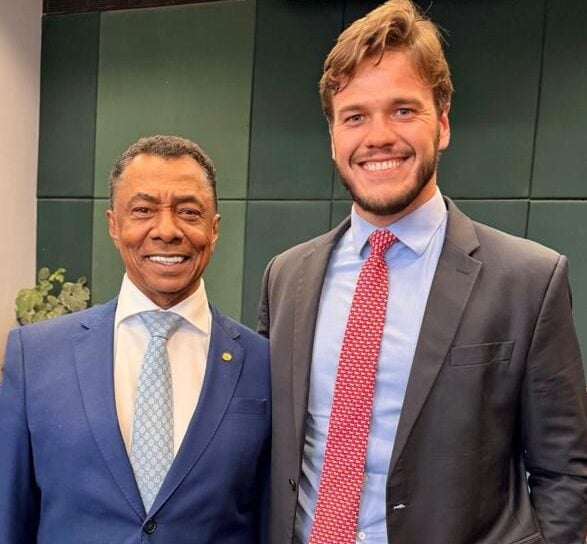 Bruno articula investimentos para CG, em Brasília: “O que une deve ser e é maior que o que separa”