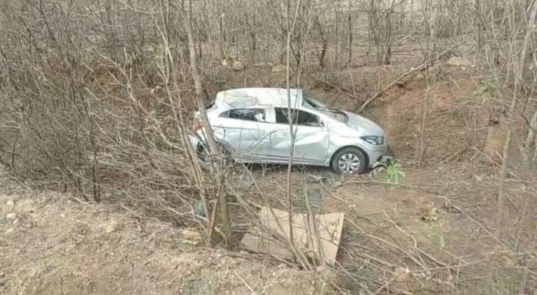 Acidente é registrado na entrada de Camalaú envolvendo dois moradores de Monteiro; um foi transferido para Campina Grande