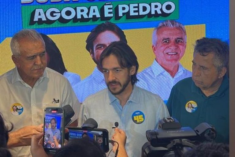 Pedro responde Efraim e “libera” Jhony no palanque de Cícero Lucena: “Sem veto”