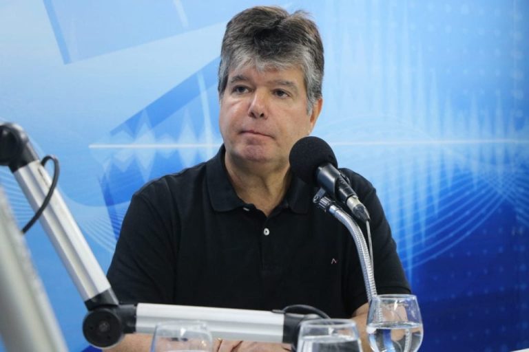 Ruy avisa que ainda não definiu apoio a Efraim ou Lucas na disputa pelo Governo da PB: “Tem tempo”