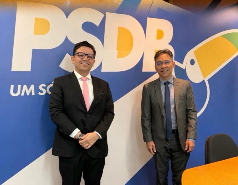 Nomeação de braço direito de Fábio Ramalho no gabinete de Bruno Cunha Lima reforça aliança política